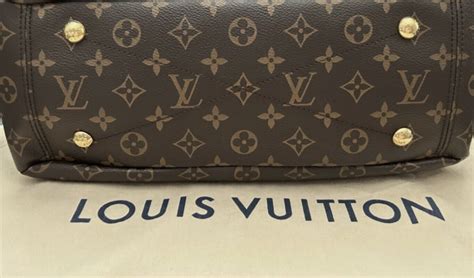 come distinguere louis vuitton false|real louis vuitton.